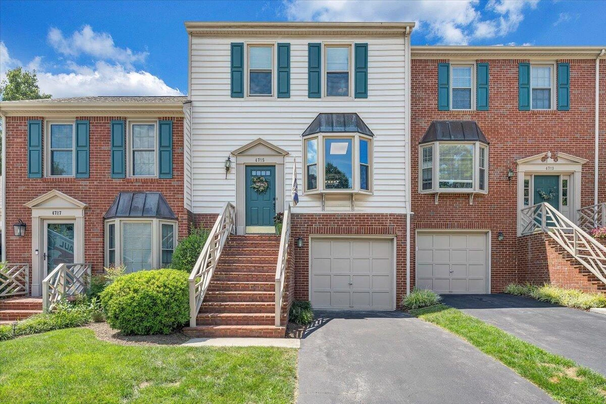 4715 Wembley PL - Photo 38
