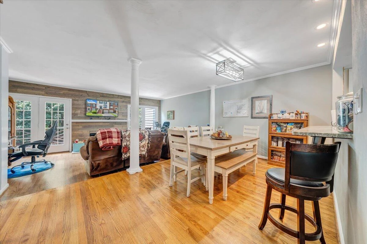 4715 Wembley PL - Photo 10