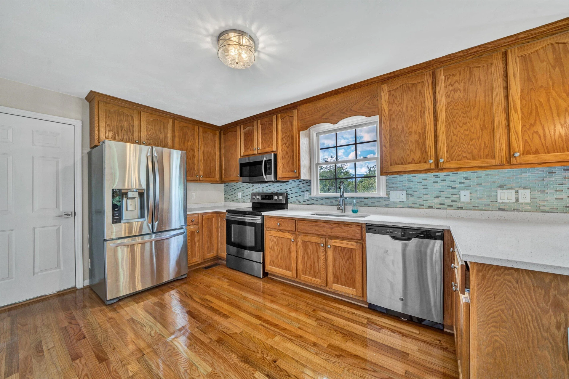 2269 Karen DR - Photo 22