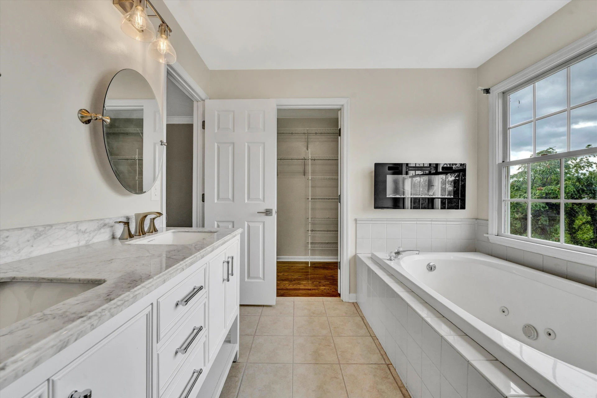 2269 Karen DR - Photo 34