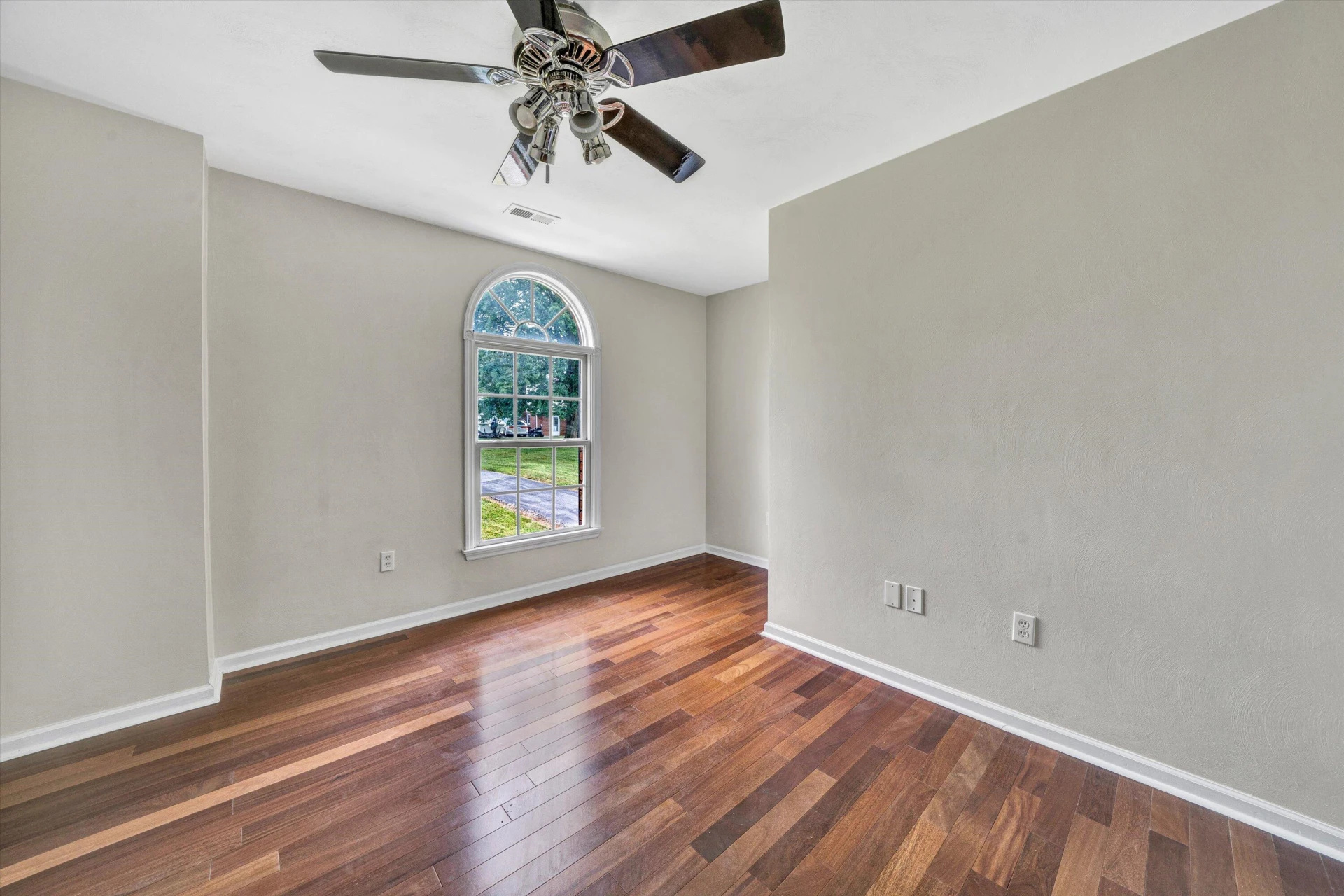 2269 Karen DR - Photo 44