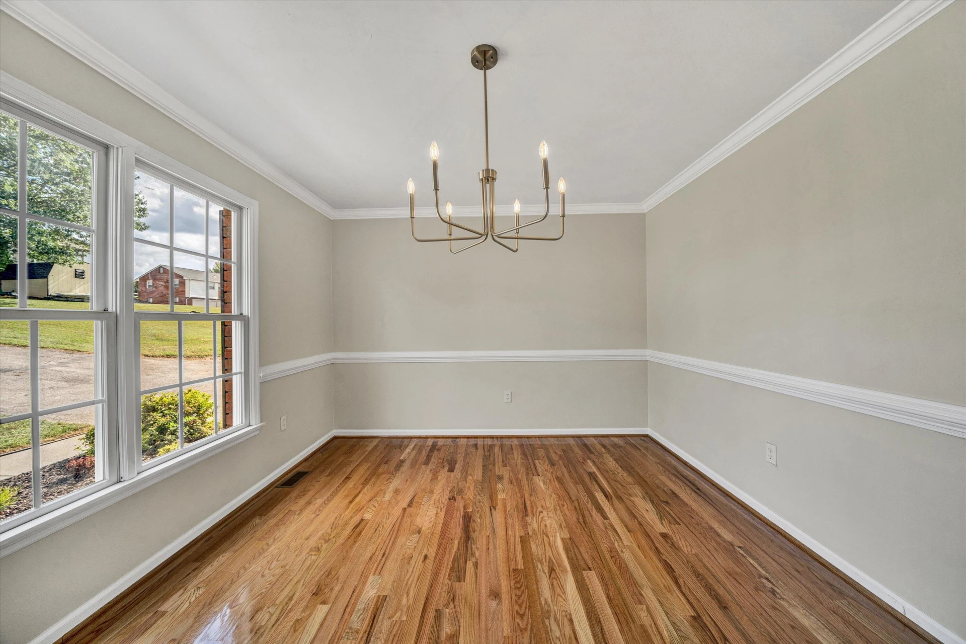 2269 Karen DR - Photo 10