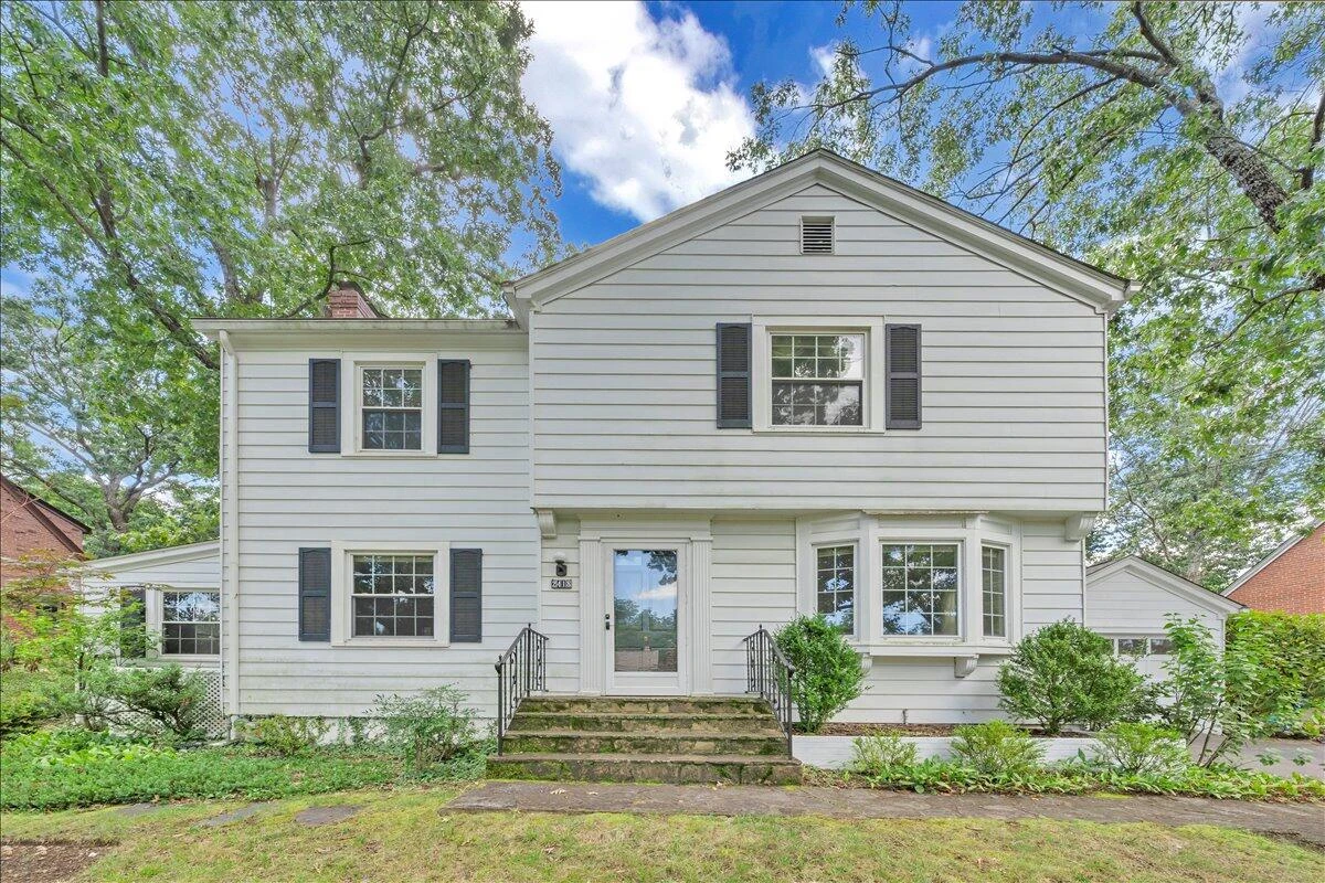 2418 Oregon AVE