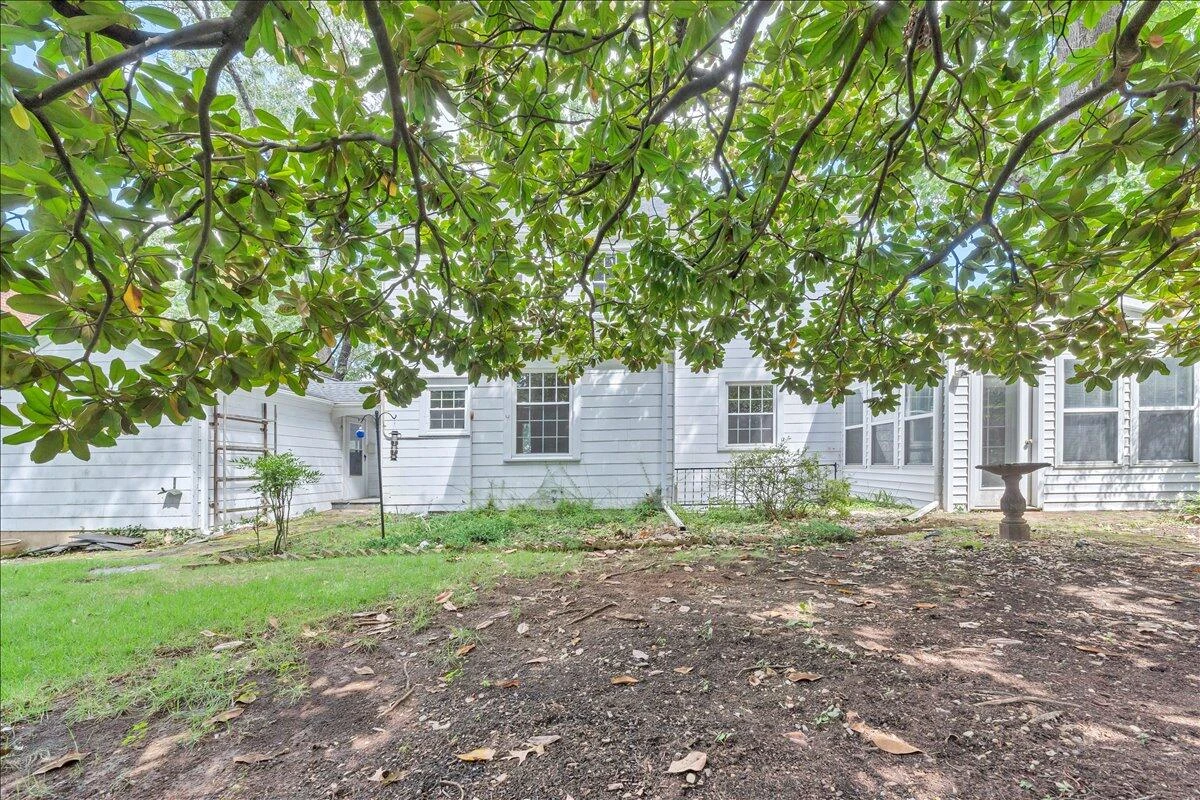 2418 Oregon AVE - Photo 11