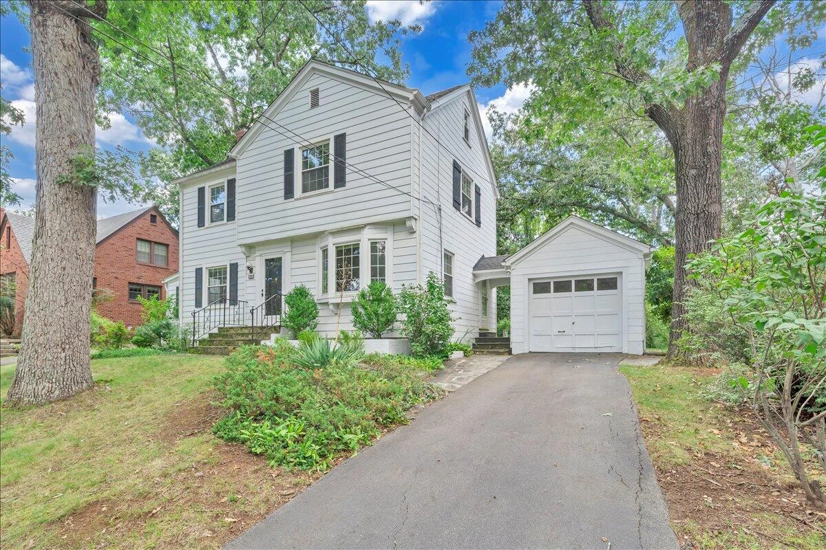 2418 Oregon AVE - Photo 2
