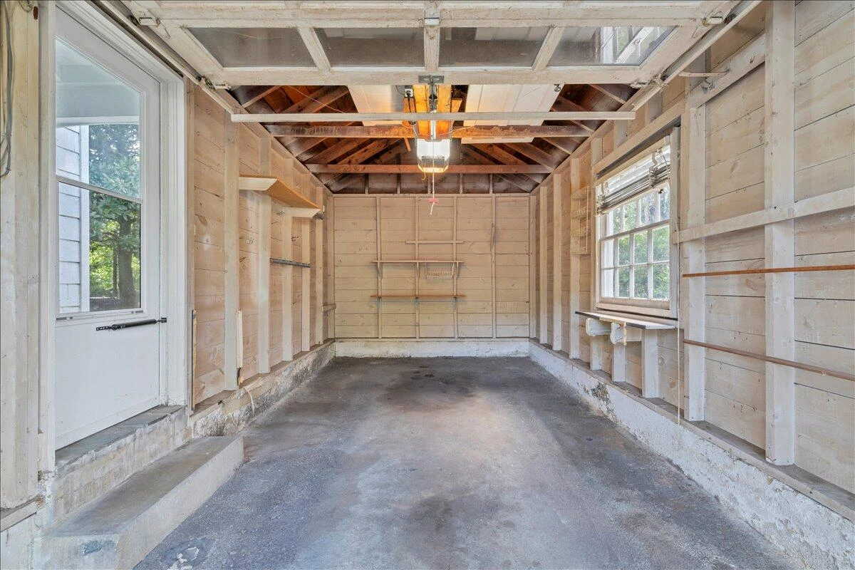 2418 Oregon AVE - Photo 20