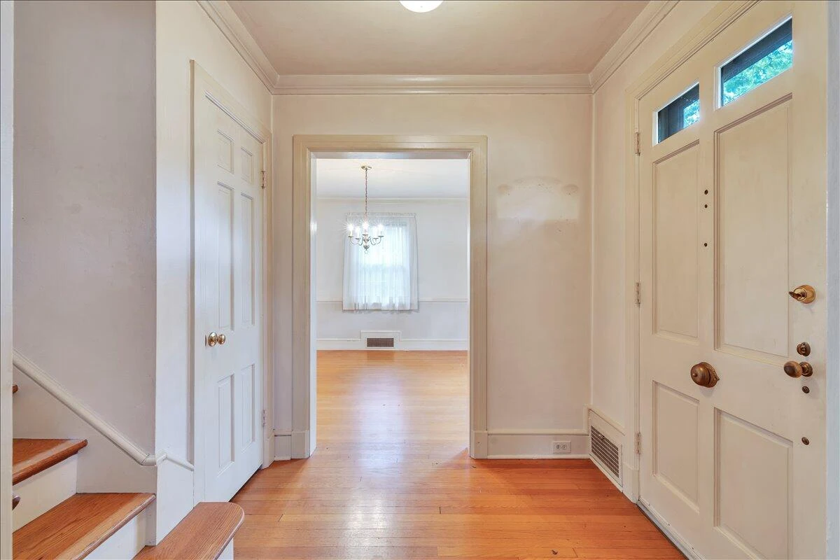 2418 Oregon AVE - Photo 22