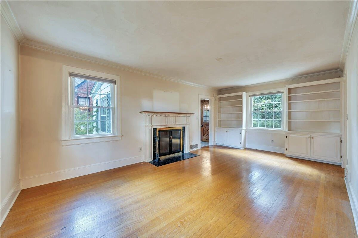 2418 Oregon AVE - Photo 24