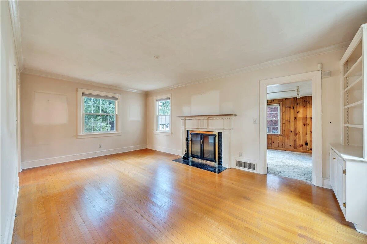 2418 Oregon AVE - Photo 26