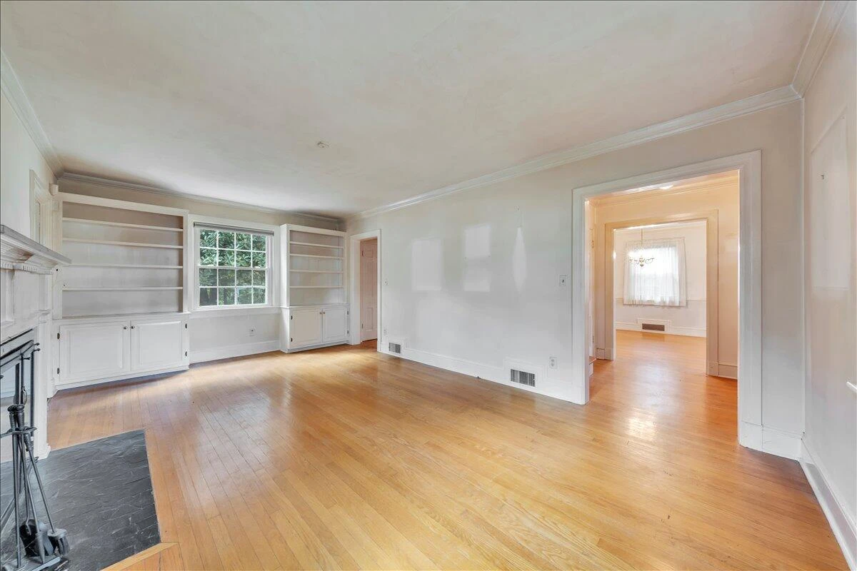 2418 Oregon AVE - Photo 28
