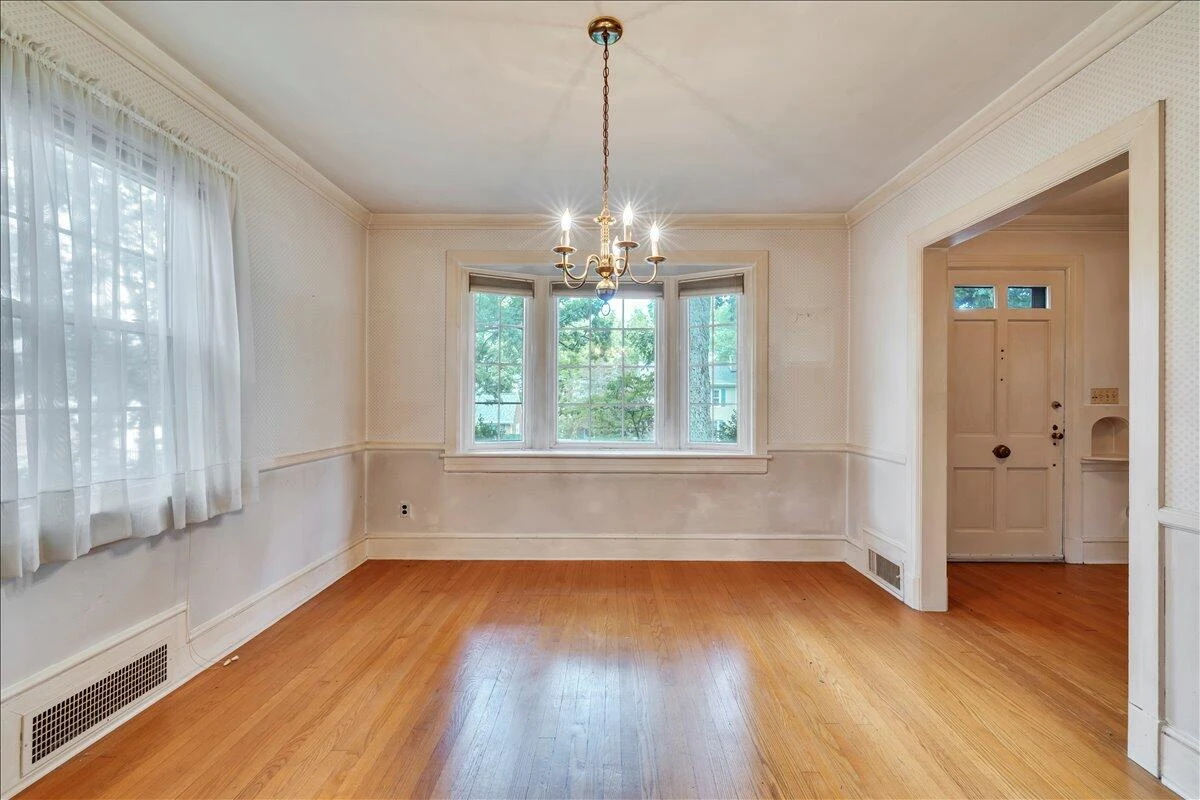 2418 Oregon AVE - Photo 32