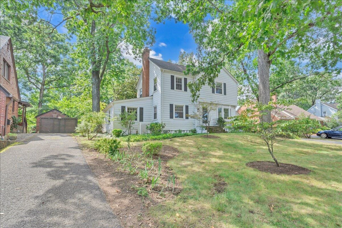 2418 Oregon AVE - Photo 4