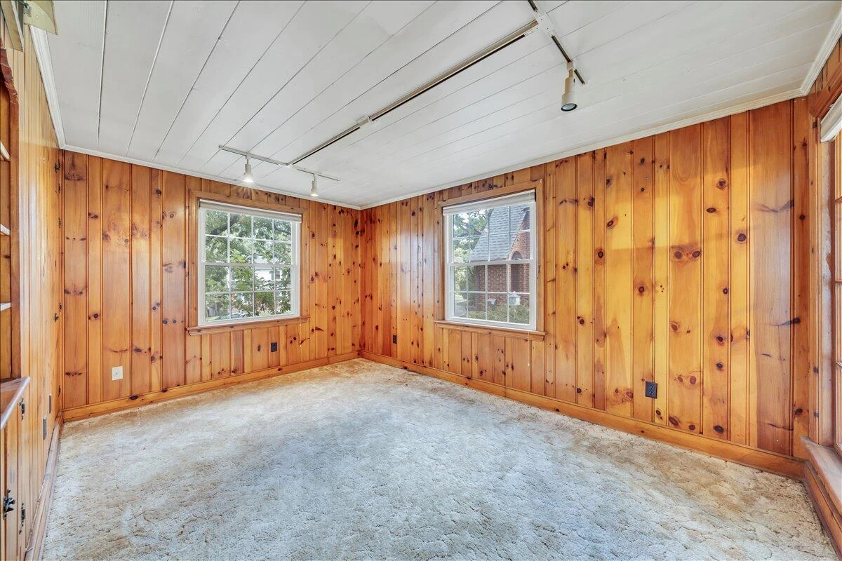 2418 Oregon AVE - Photo 40