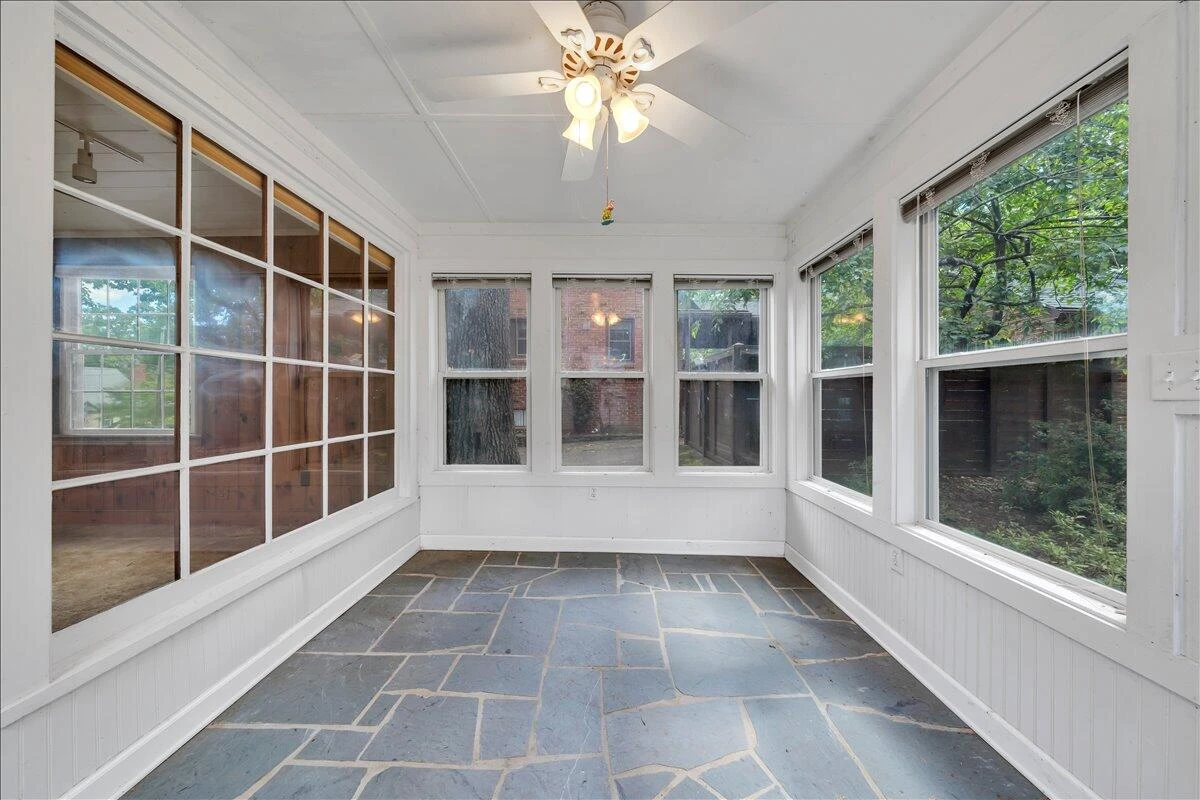 2418 Oregon AVE - Photo 46
