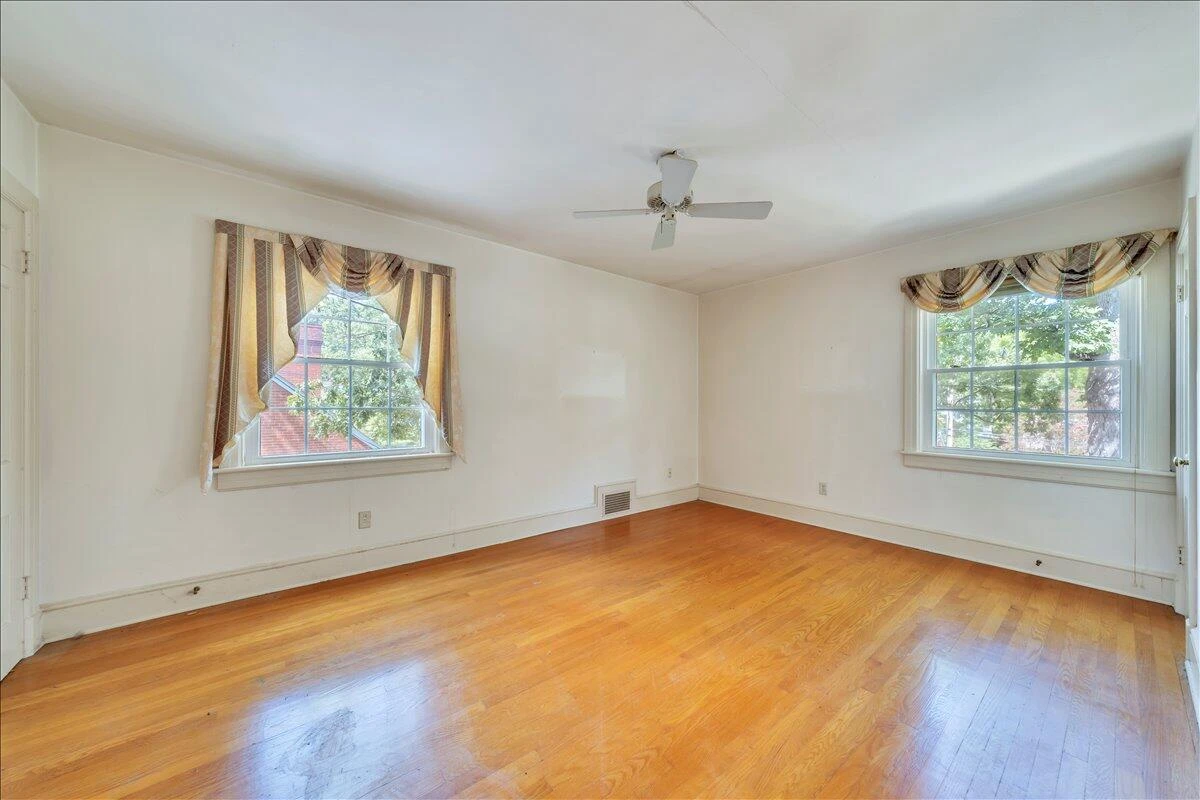 2418 Oregon AVE - Photo 54