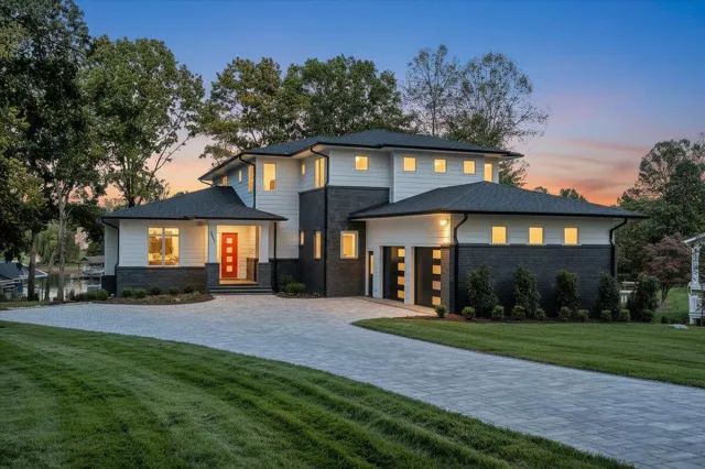 2650 Waters Edge DR, Penhook, VA, 24137