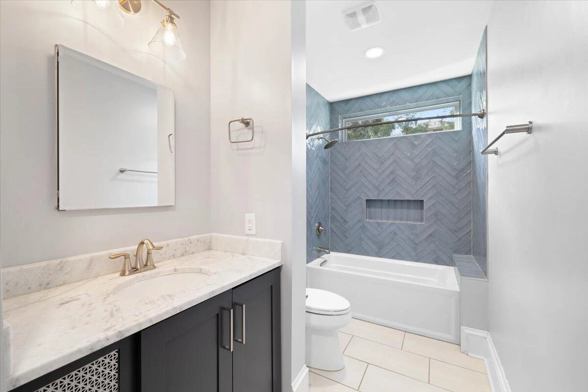 1714 Memorial AVE - Photo 16