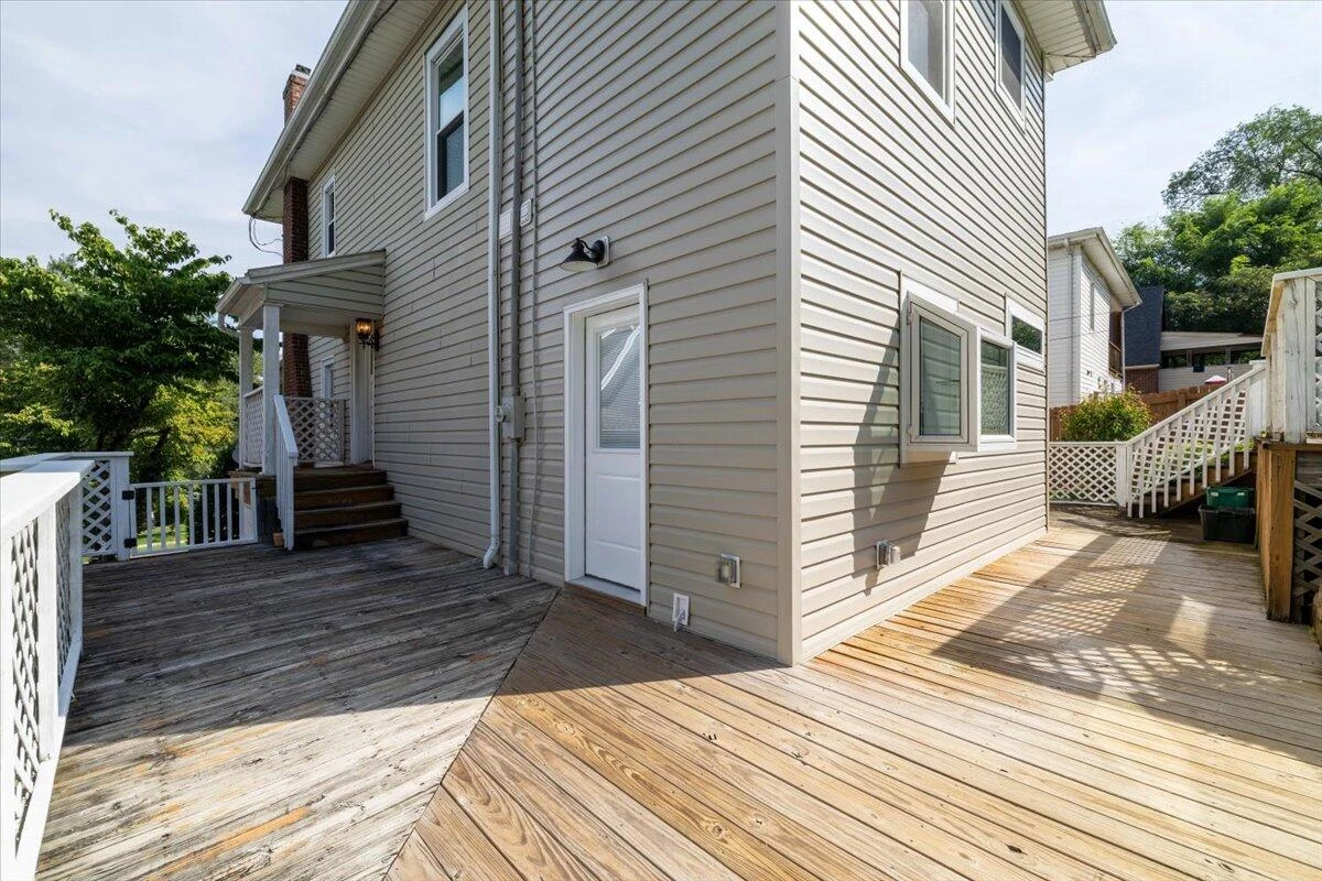 1714 Memorial AVE - Photo 27