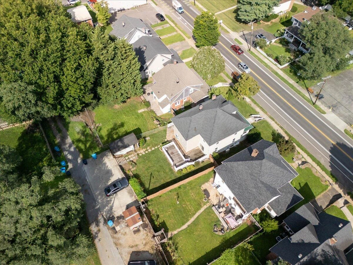 1714 Memorial AVE - Photo 36