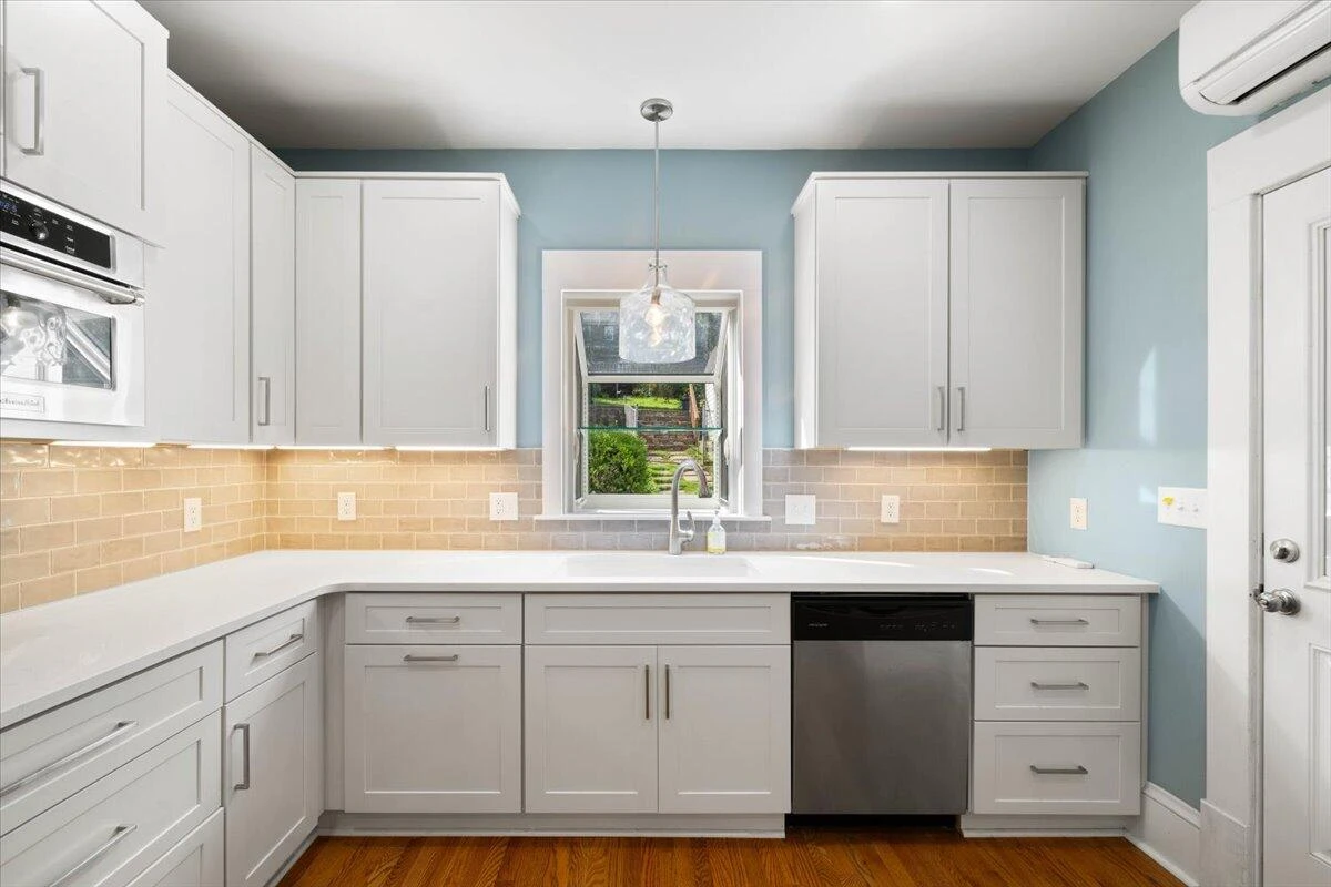 1714 Memorial AVE - Photo 12