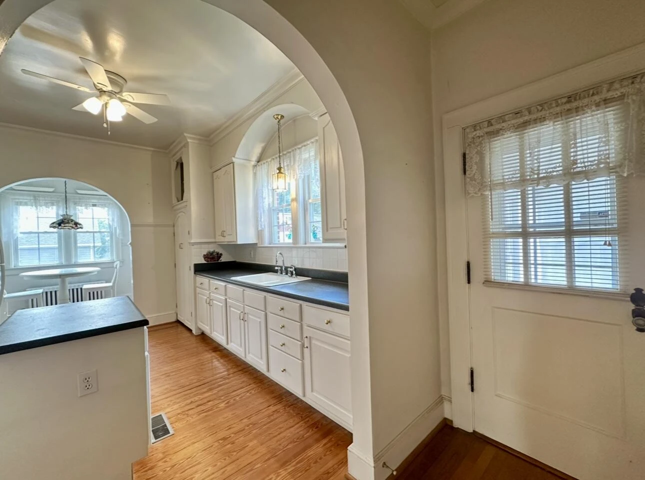 3124 Forest Hill AVE - Photo 19