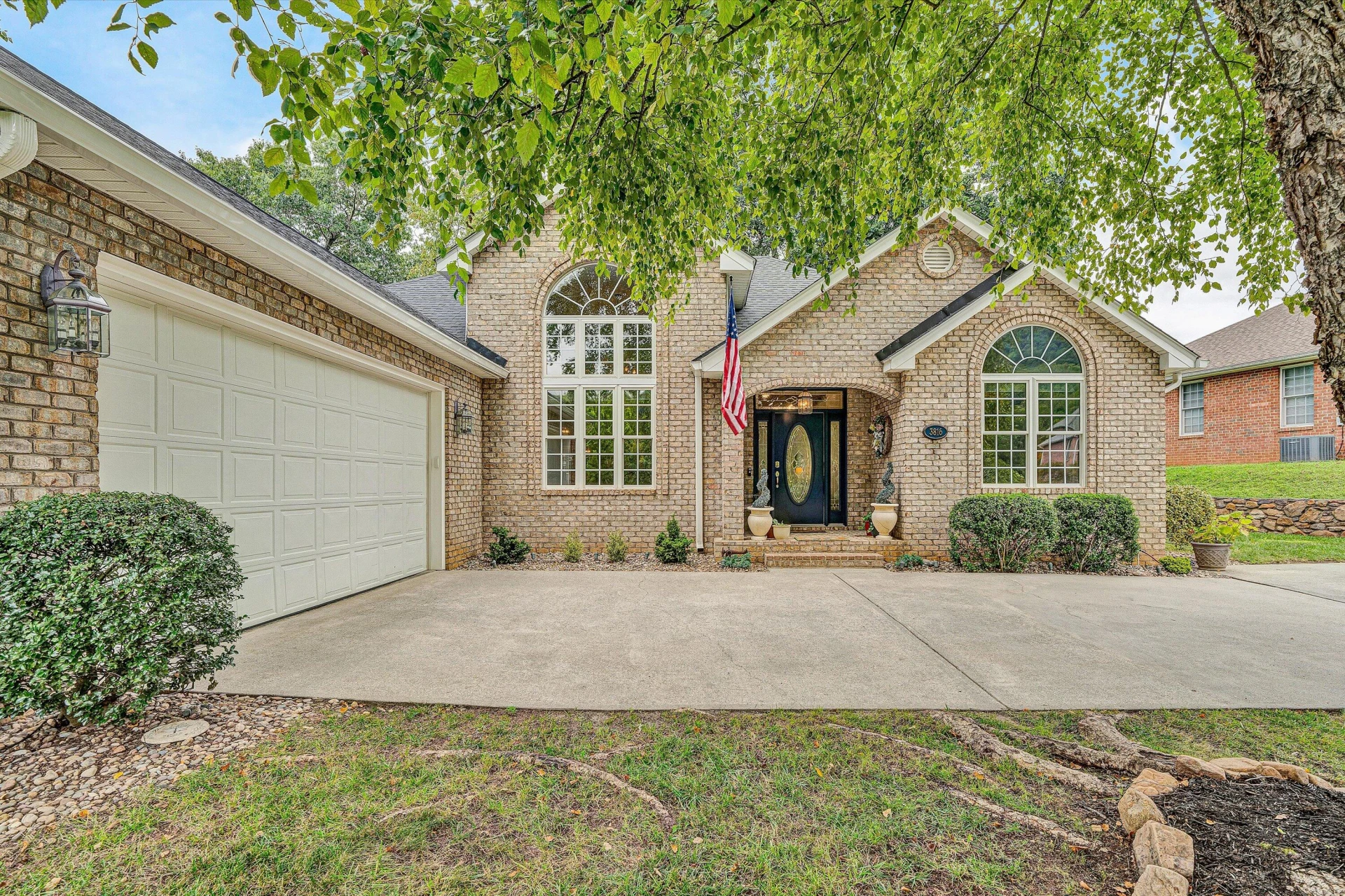 3816 Derby DR - Photo 8