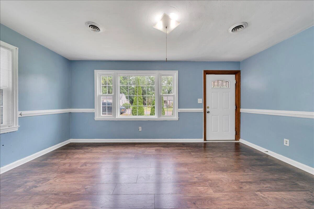 2613 Cornell DR - Photo 12