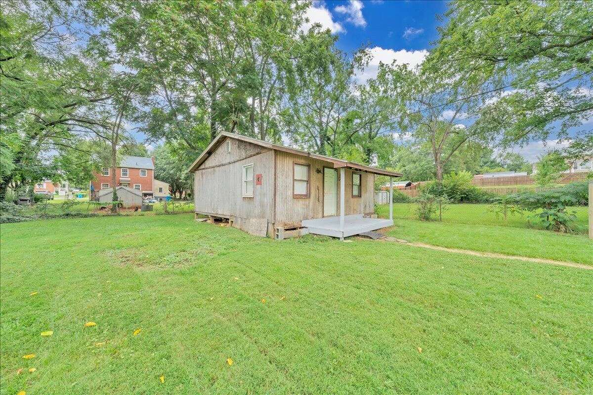 2613 Cornell DR - Photo 25