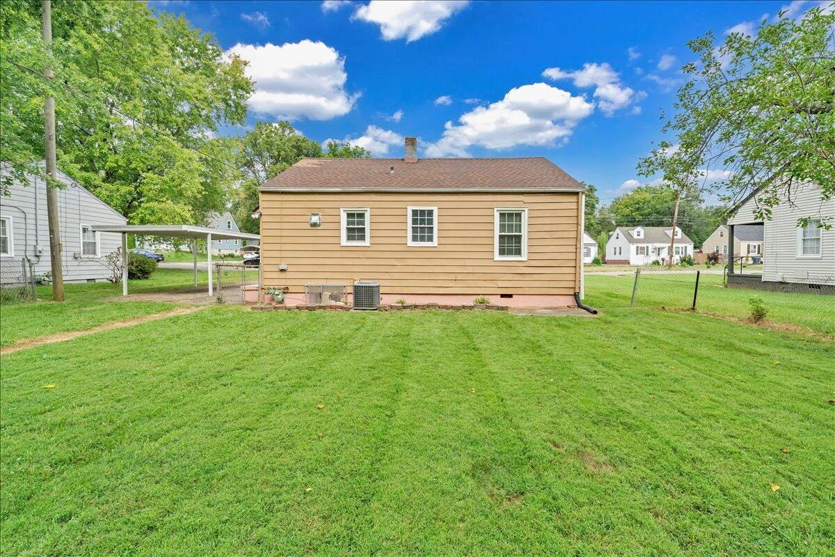 2613 Cornell DR - Photo 28