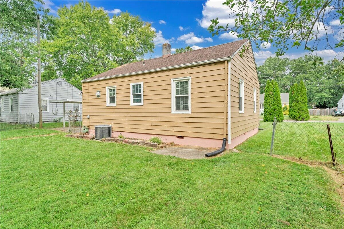 2613 Cornell DR - Photo 29