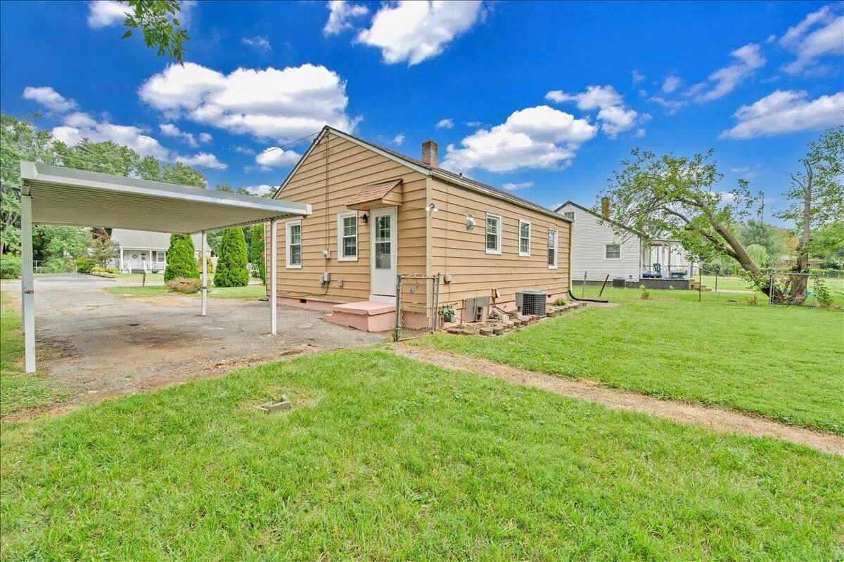 2613 Cornell DR - Photo 32