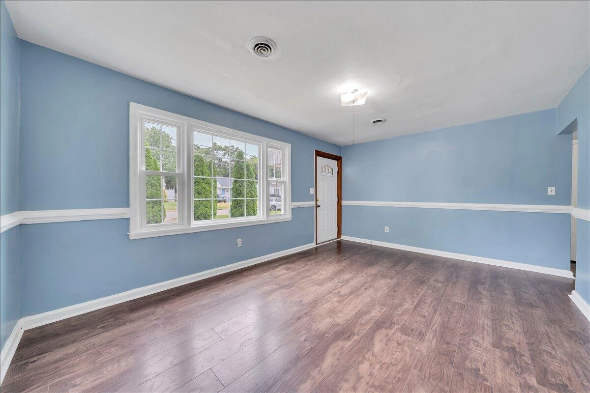 2613 Cornell DR - Photo 7