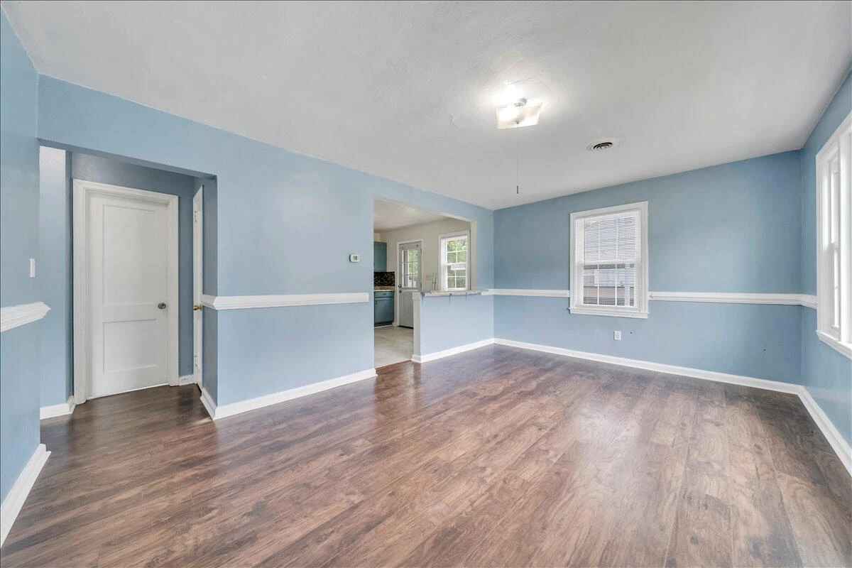 2613 Cornell DR - Photo 8