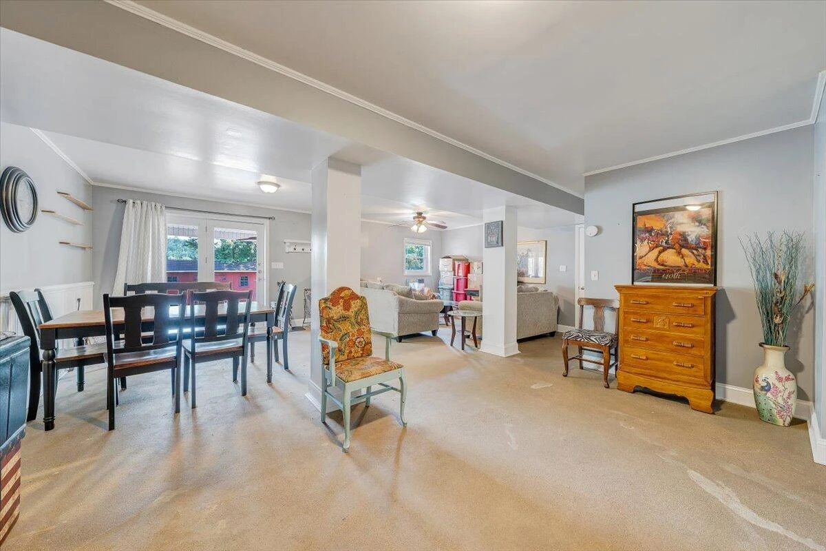 947 Estates RD - Photo 15