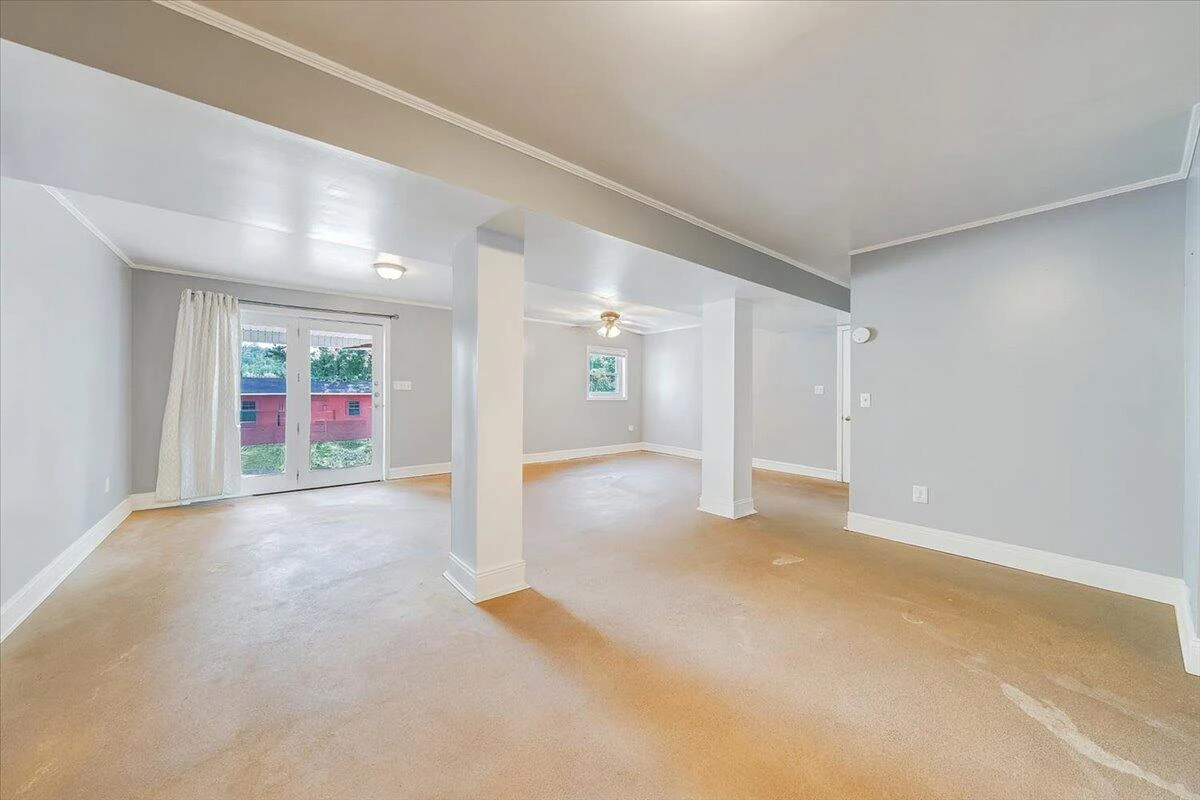 947 Estates RD - Photo 16