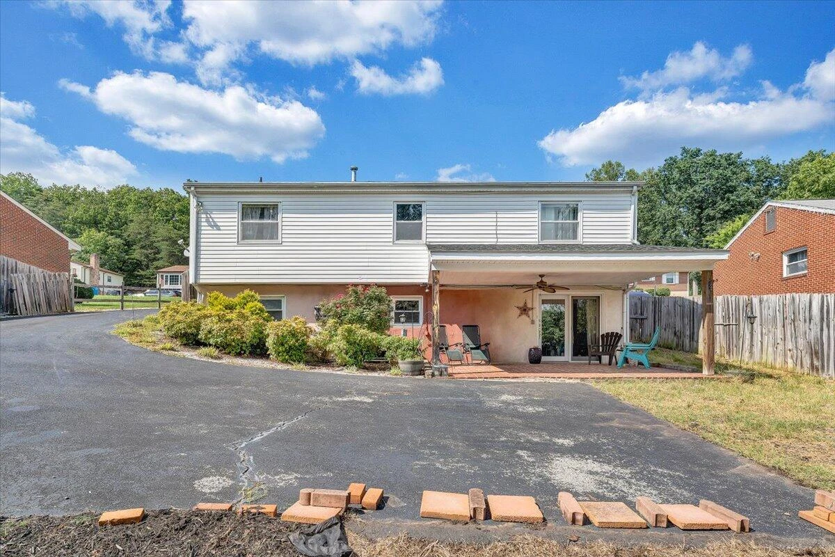 947 Estates RD - Photo 20