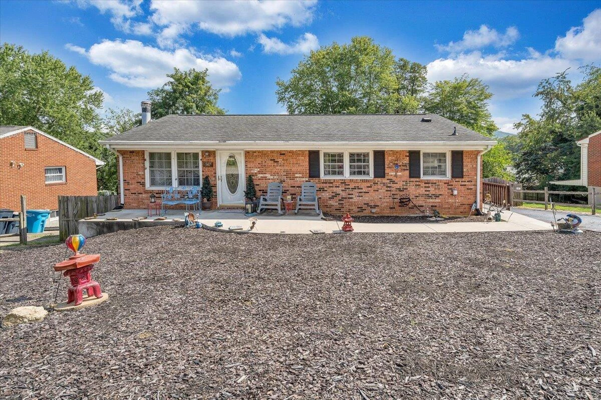 947 Estates RD - Photo 21