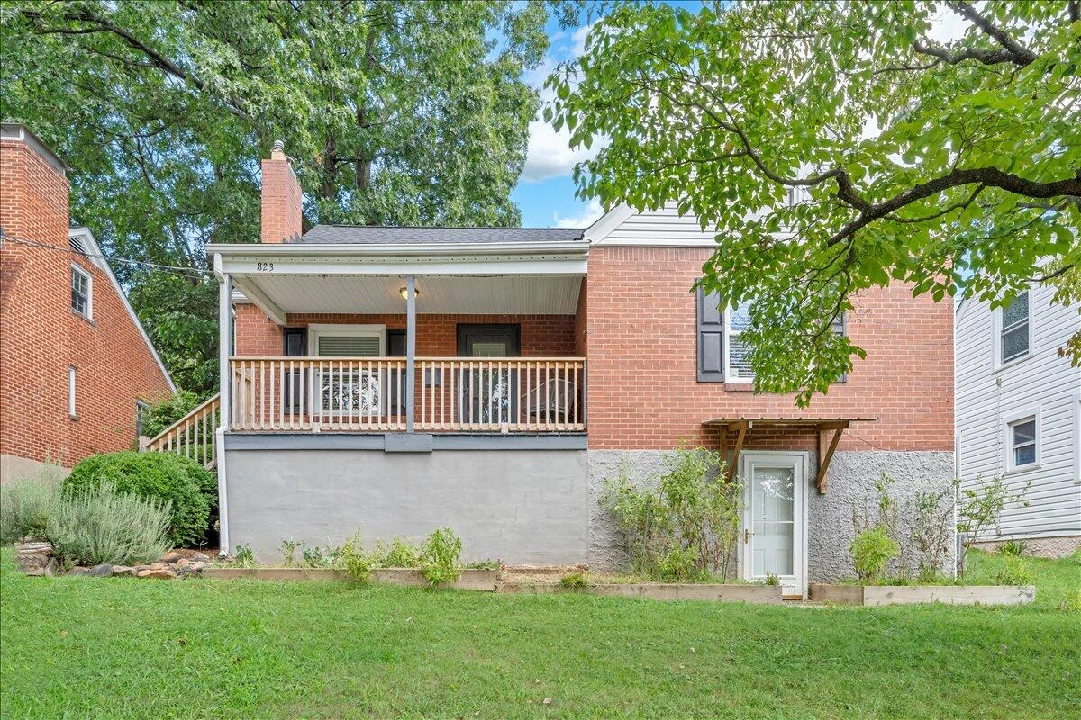 823 Windsor AVE - Photo 47