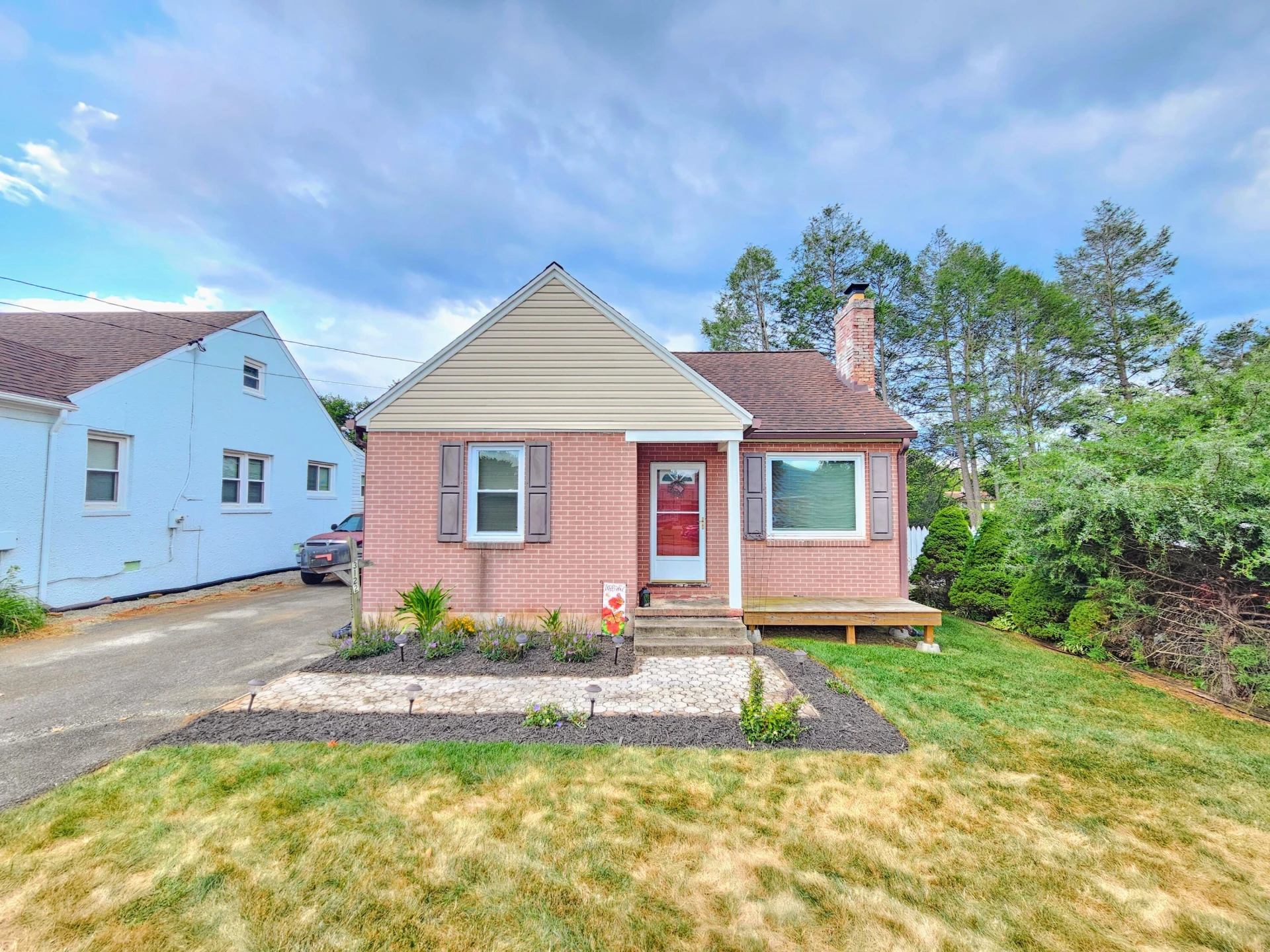 3122 Oliver RD