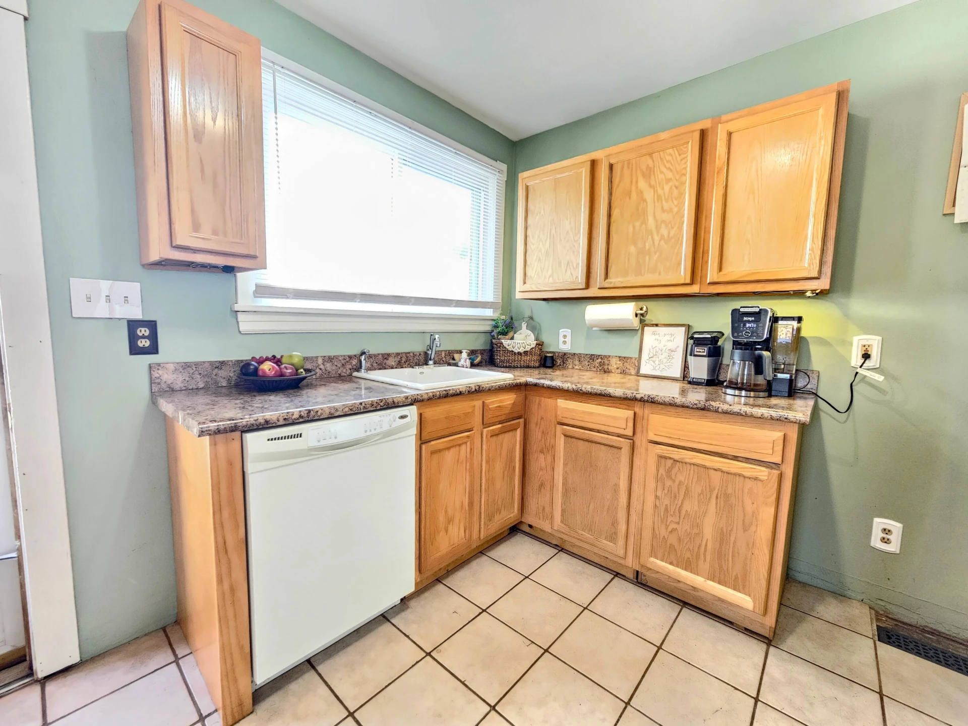 3122 Oliver RD - Photo 6