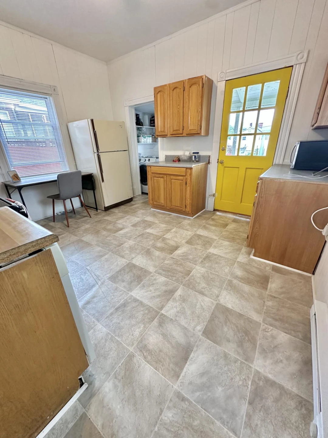 327 Hawthorne ST - Photo 16