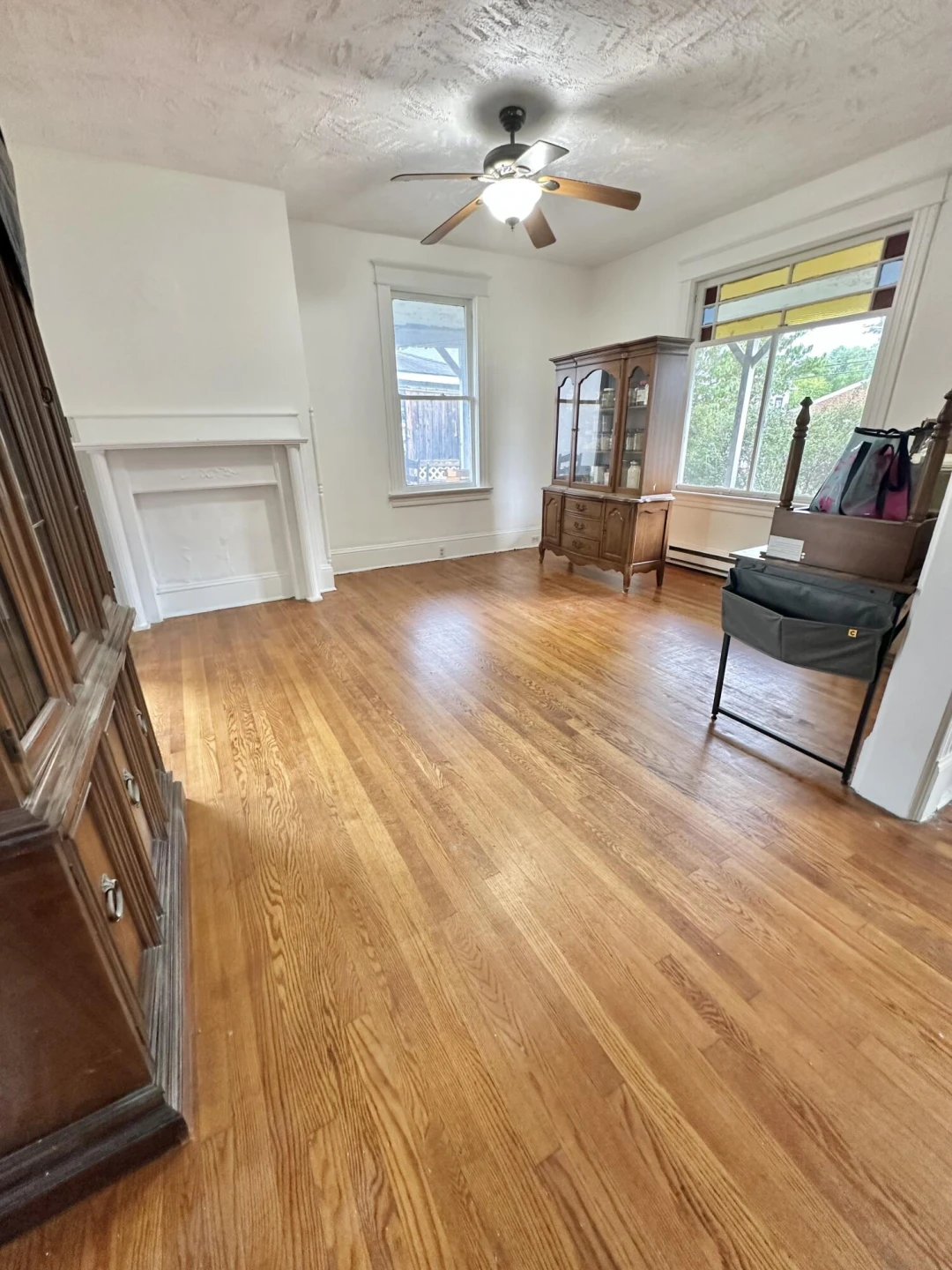 327 Hawthorne ST - Photo 8