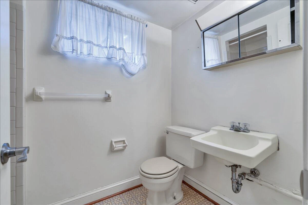 3404 Ashmeade DR - Photo 36