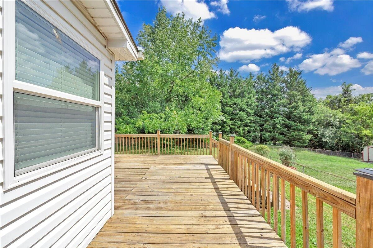 3404 Ashmeade DR - Photo 8