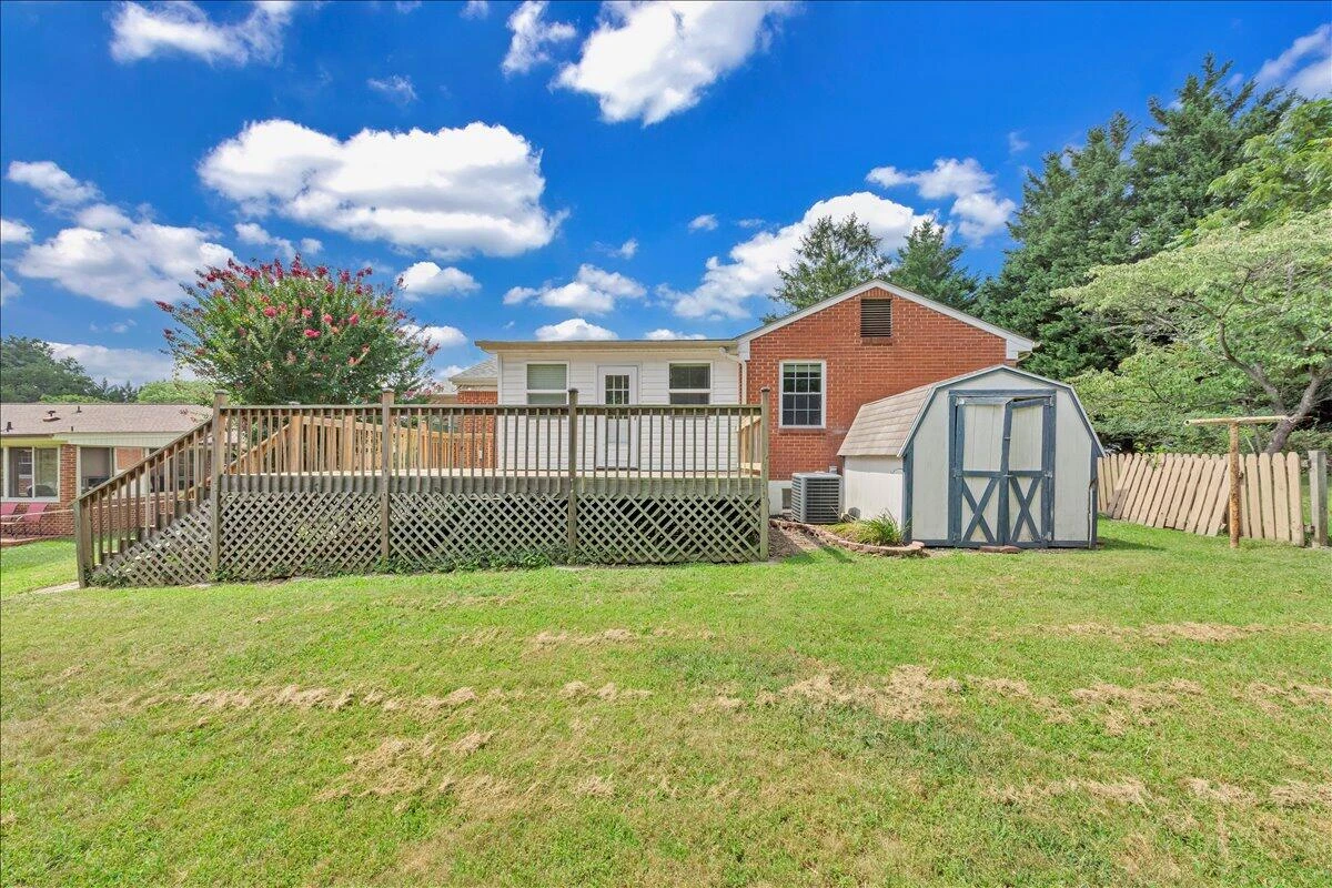 3404 Ashmeade DR - Photo 11