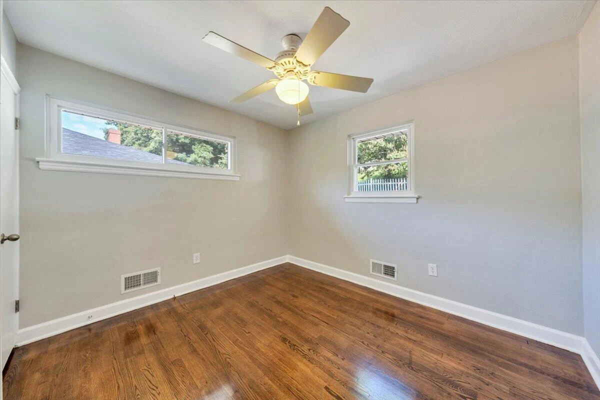 2413 Brambleton AVE - Photo 21