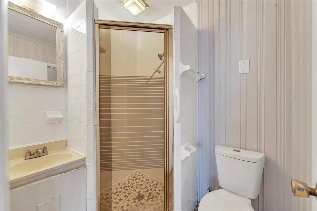 2413 Brambleton AVE - Photo 24
