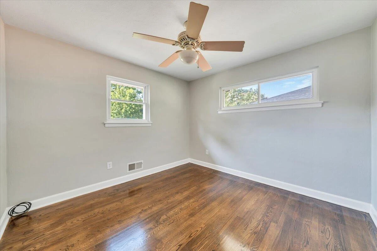 2413 Brambleton AVE - Photo 27