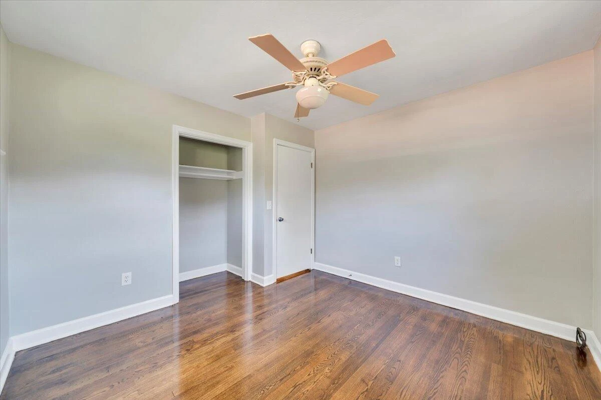 2413 Brambleton AVE - Photo 28