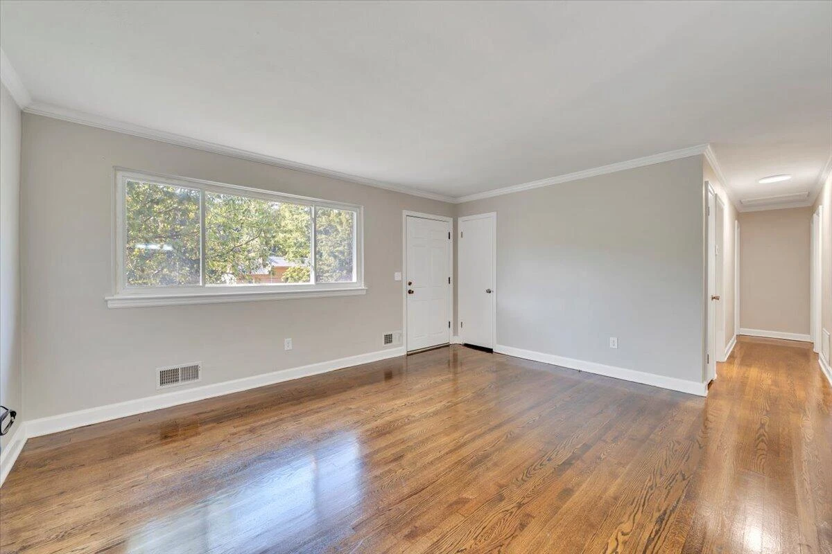 2413 Brambleton AVE - Photo 31